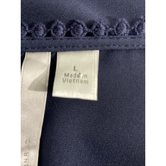 Lauren Conrad Large Blue Lace Detail Blouse Lightweight Feminine Romantic - Picture 11 of 15